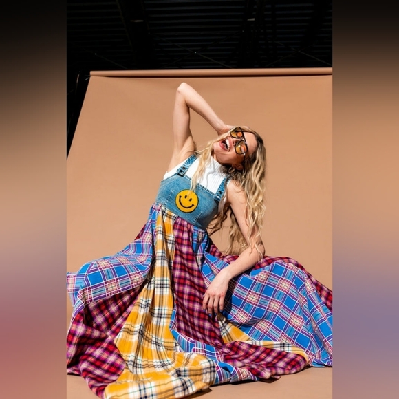 Dressed In Lala Walking On Sunshine Overall Dress - Picture 9 of 10